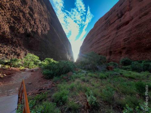 Kata Tjuta Gorge