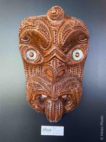 Carving at the Maori Arts and Crafts Institute